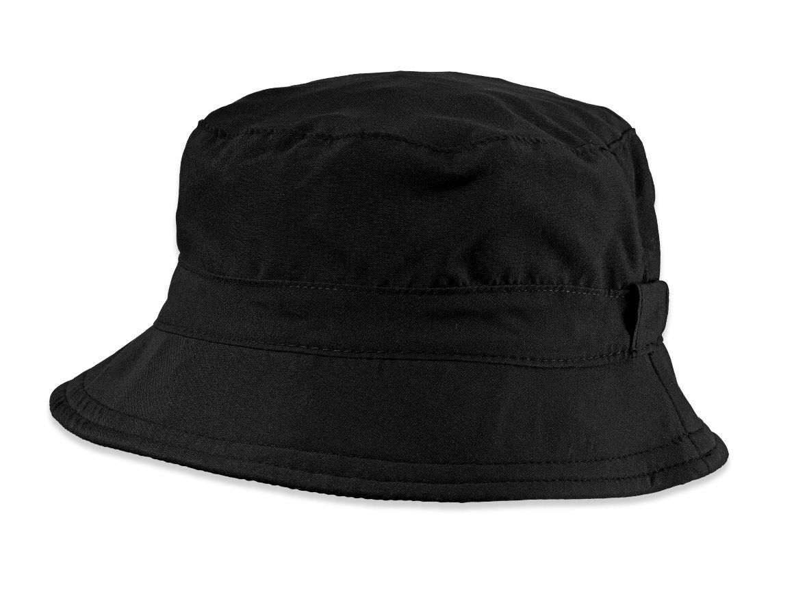 Accessories: Functional hat + black
