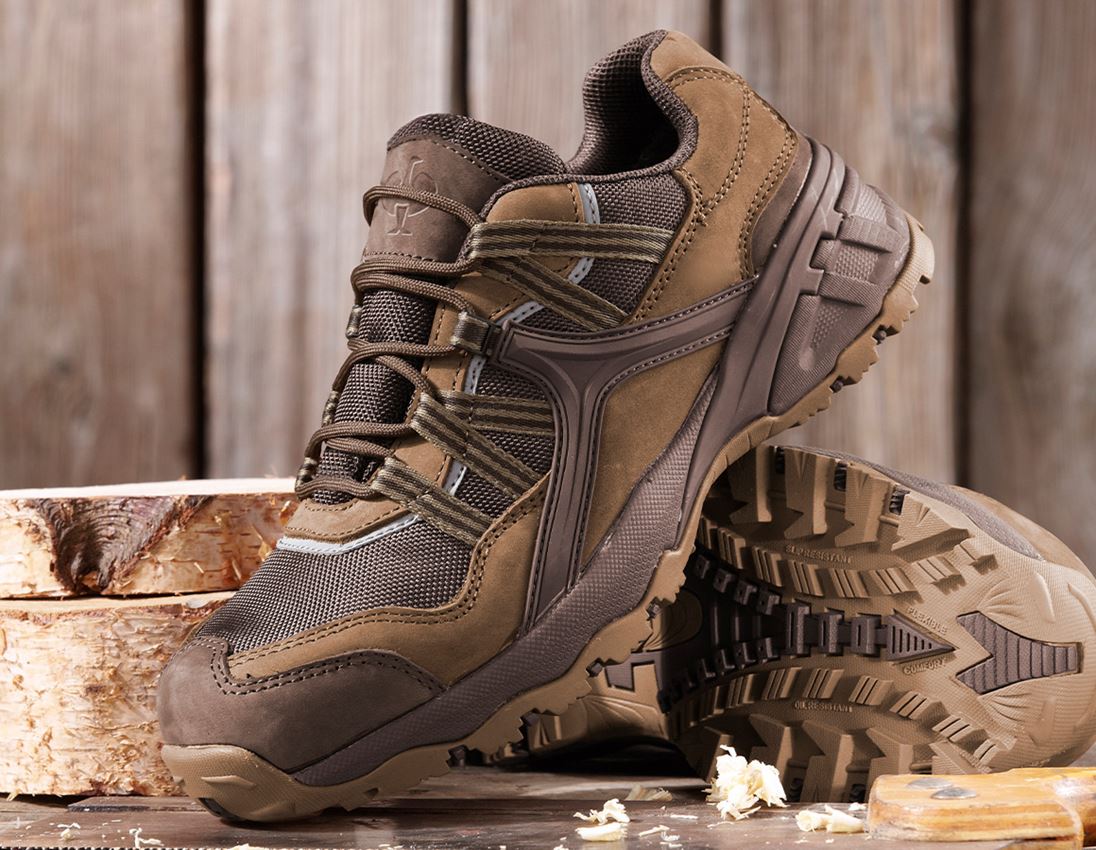Safety Trainers: e.s. S1 Safety shoes Pallas low + hazelnut/chestnut