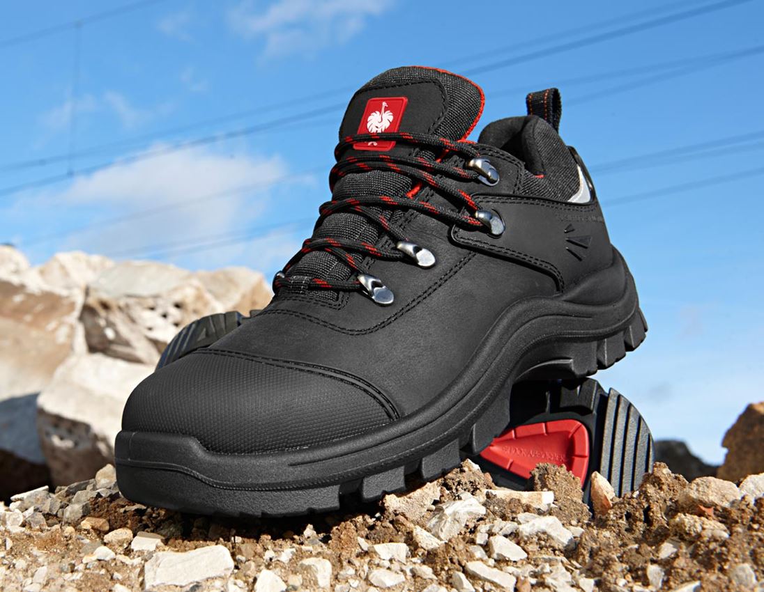Roofer / Crafts_Footwear: S3 Safety shoes Andrew + black/red