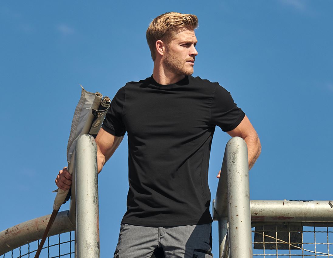 Plumbers / Installers: e.s. T-shirt cotton stretch + black