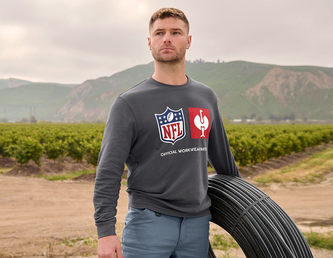 Collaborations: NFL Sweatshirt cotton + carbongrey 1