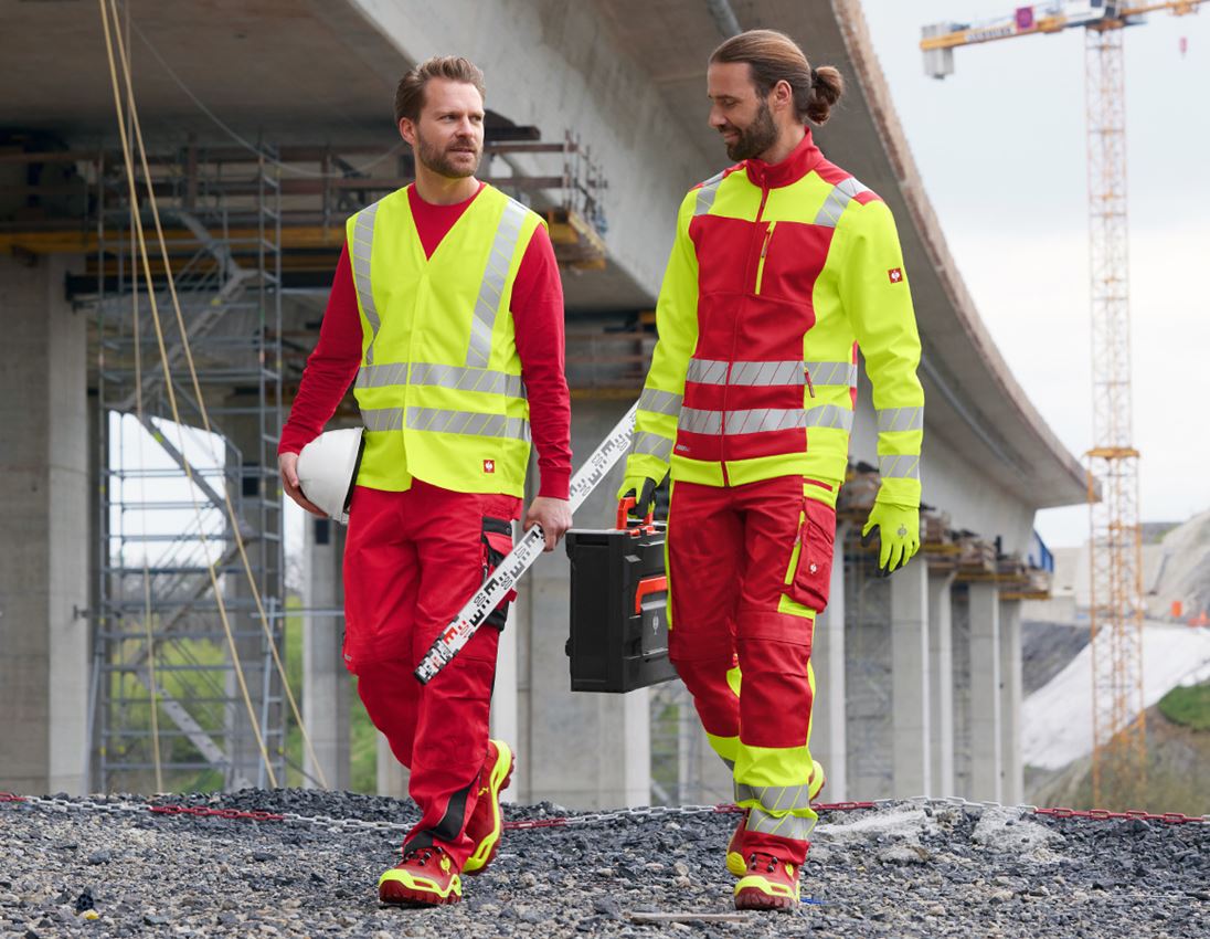 Clothing: High-vis softshell jacket e.s.motion 24/7 + red/high-vis yellow 3