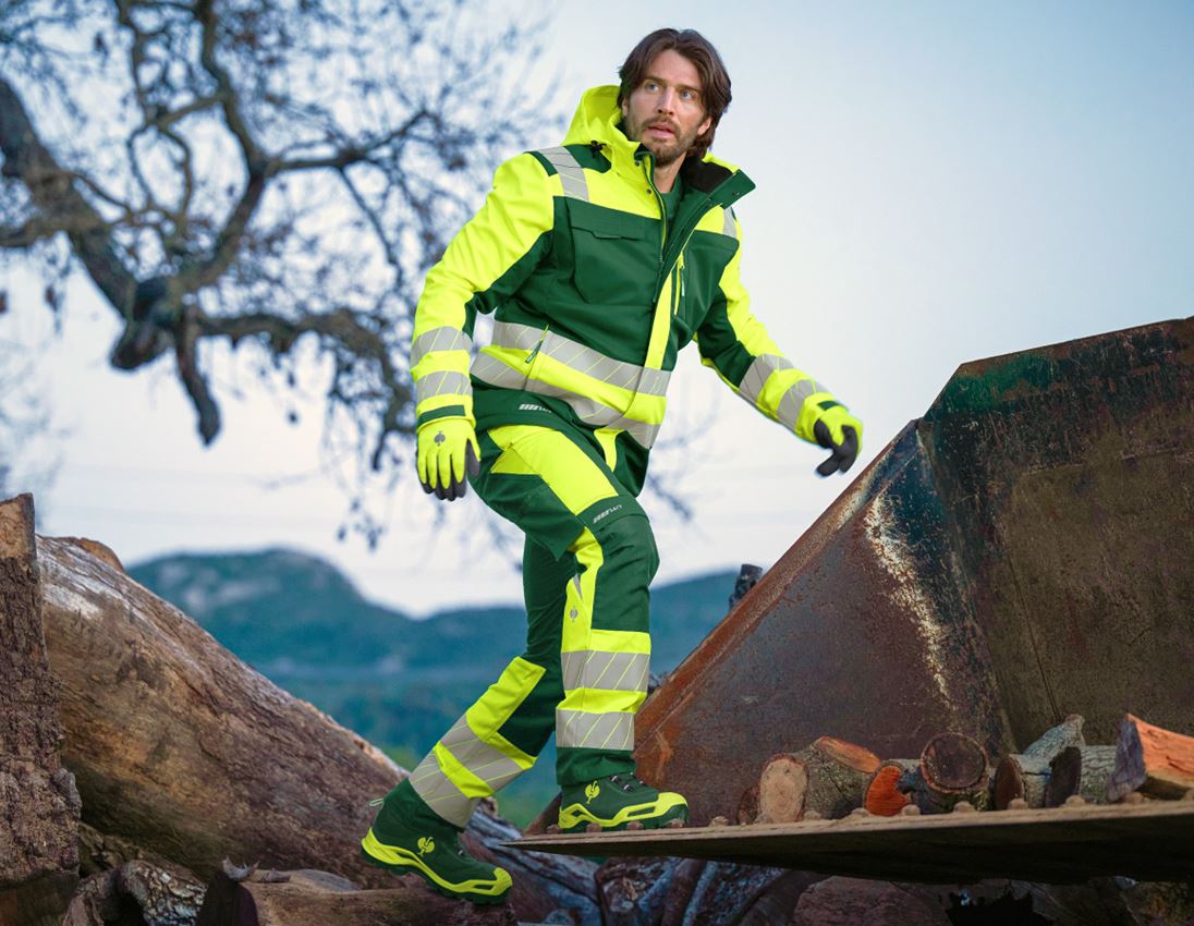 Topics: High-vis trousers e.s.motion 24/7 + green/high-vis yellow 10