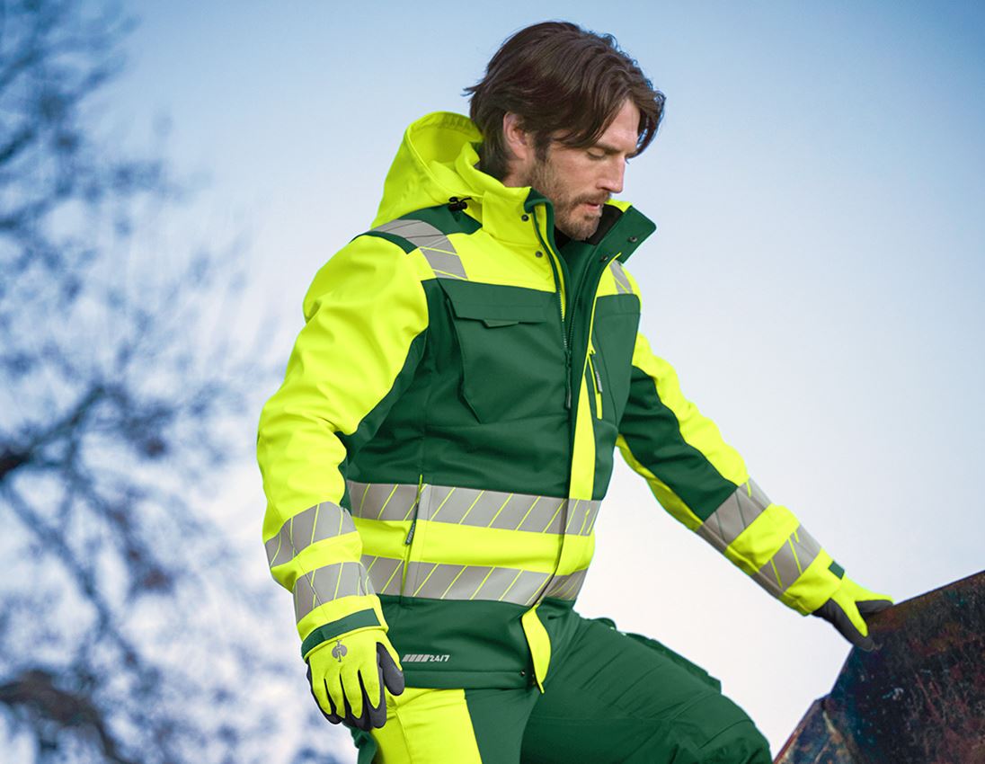 Work Jackets: High-vis winter softshell jacket e.s.motion 24/7 + green/high-vis yellow