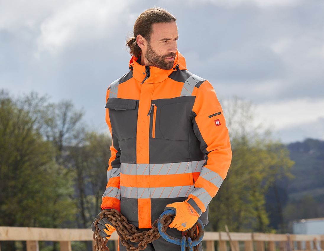 Clothing: High-vis winter softshell jacket e.s.motion 24/7 + anthracite/high-vis orange