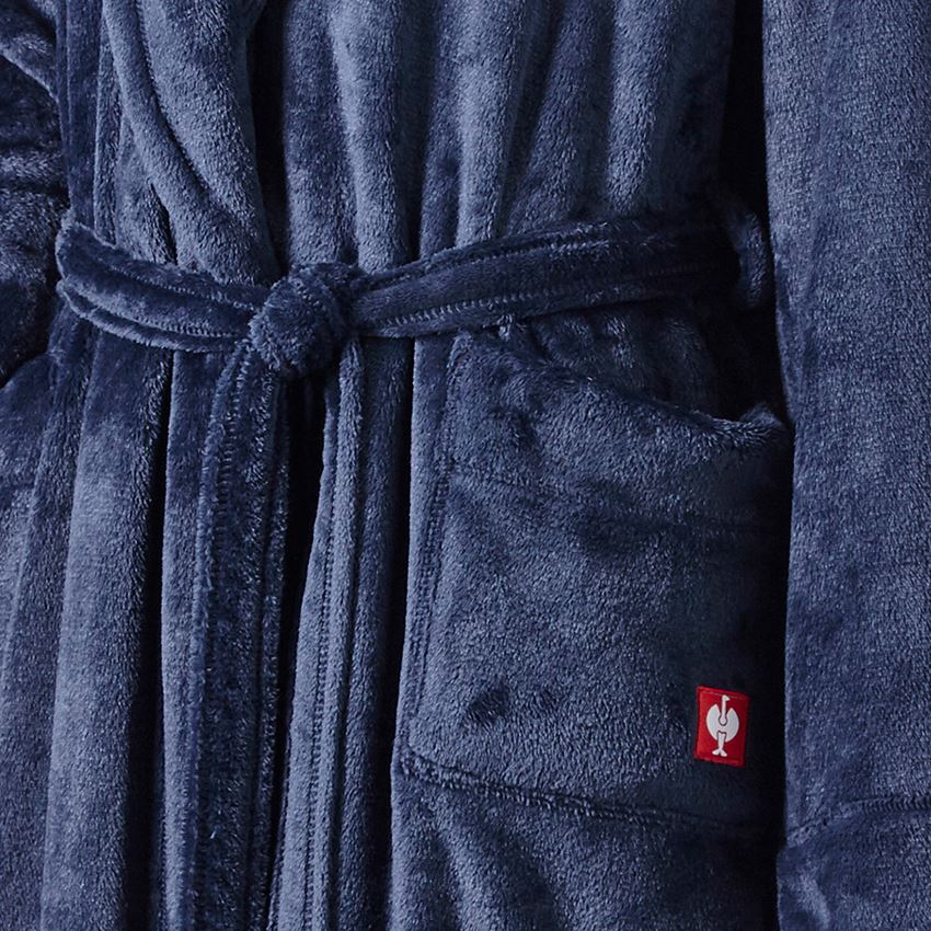 Accessories: e.s. Bathrobe + deepblue 2