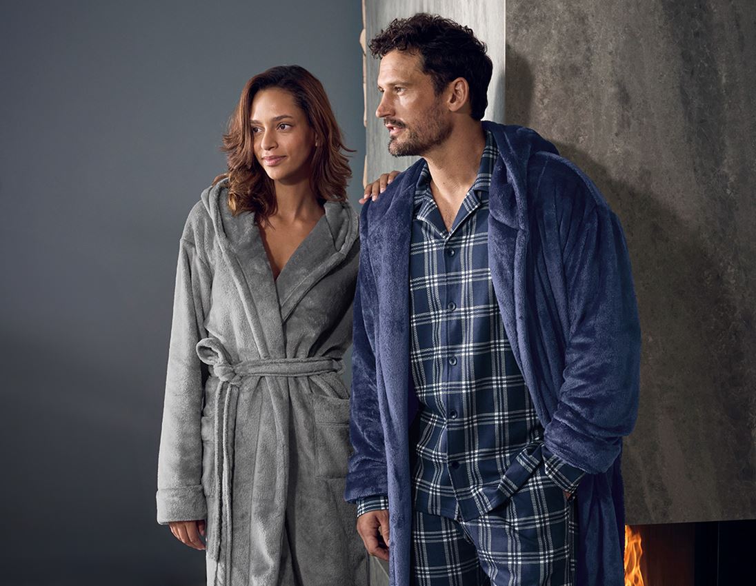 Accessories: e.s. Bathrobe + deepblue 1