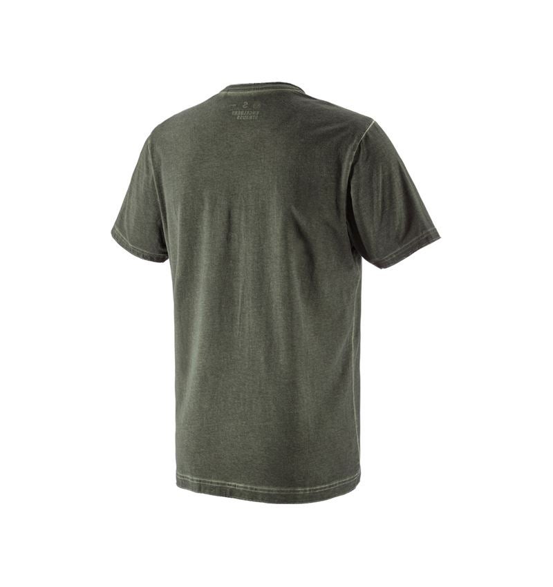 Topics: T-Shirt e.s.motion ten + disguisegreen vintage 2