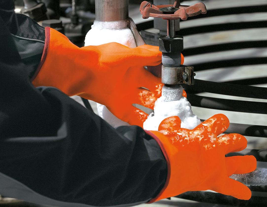 Chemically resistant: PVC cold gloves