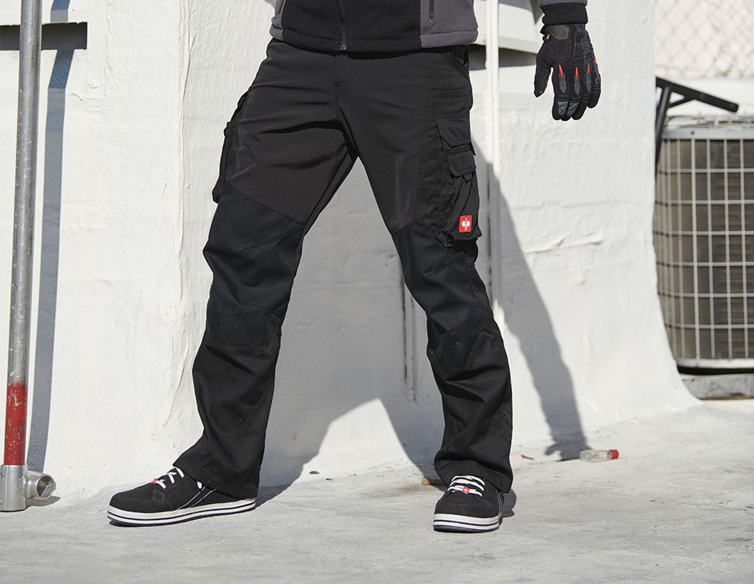 Work Trousers: Cargo trousers e.s. comfort + black