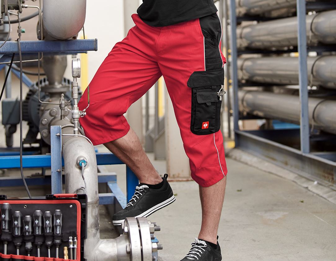 Plumbers / Installers: e.s.active 3/4 length trousers + red/black 1