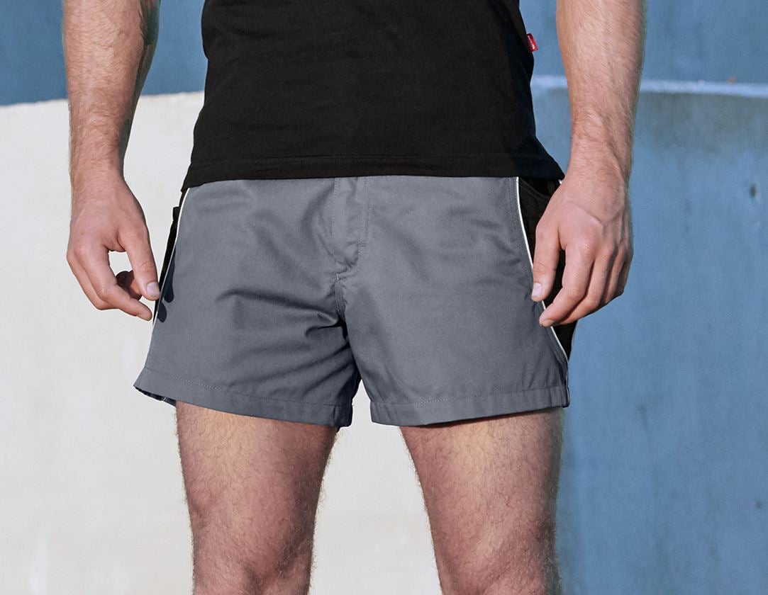 Topics: X-shorts e.s.active + grey/black